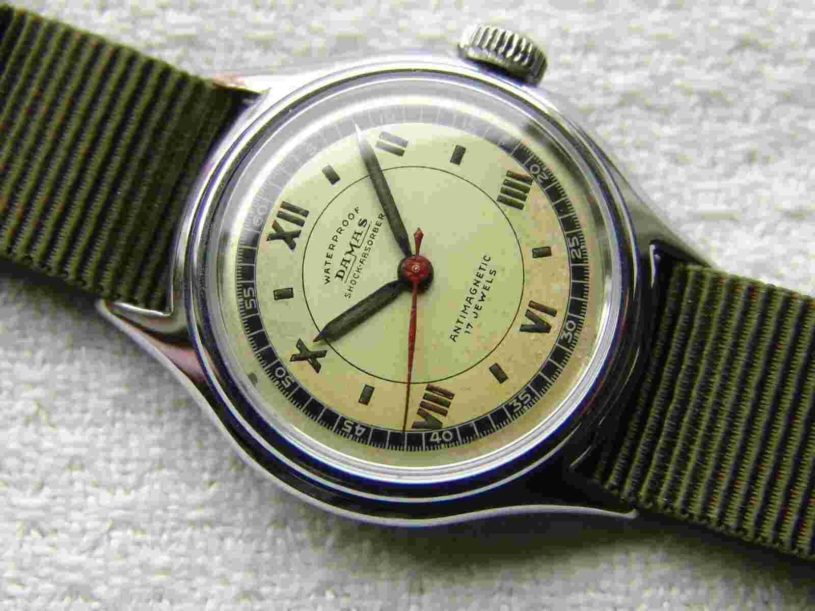 WWII ERA men's DAMAS TRAMELAN WATCH military style WRISTWATCH GOOD CONDITION