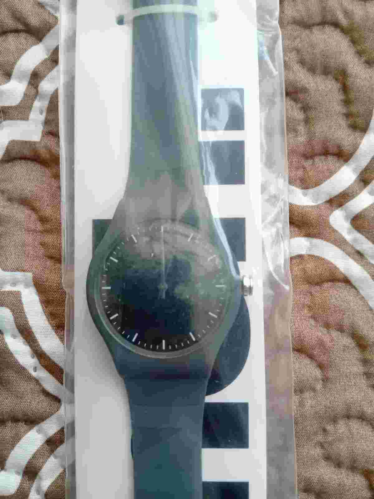 BENCH ANALOGUE QUARTZ WATCH - GREY - NEW & SEALED