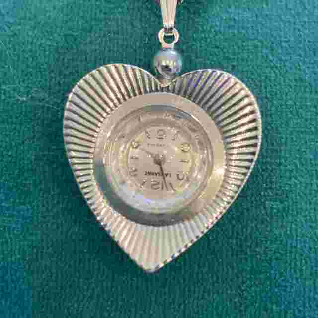 Lausanne Heart 17 Jewels Wind Up Necklace Pendant Watch 22”