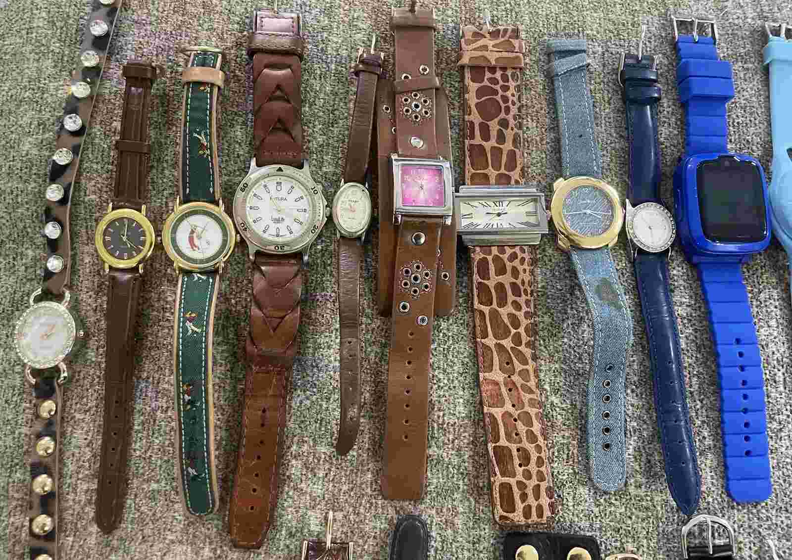 Women's Fashion Quartz Multi Watches Metal Bracelet Leather Bands 55 Untested