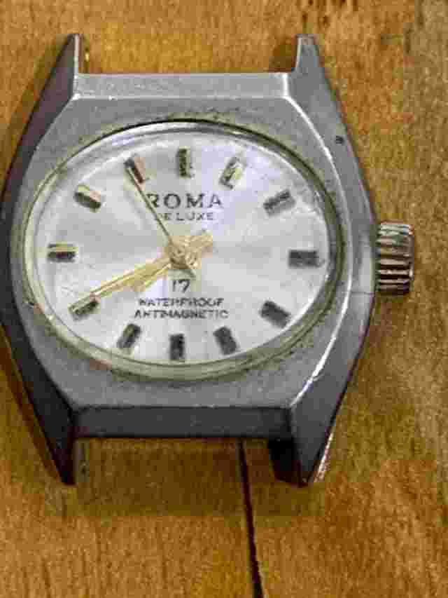 Vintage Swiss Made Roma Deluxe 17 Mechanical Ladies Watch Head - Not Working