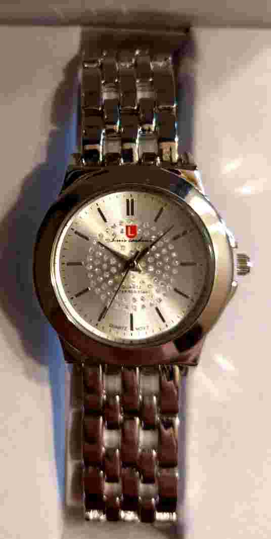 New Luis Cardini Ladies Quartz Watch Silver Tone w Wooden Case