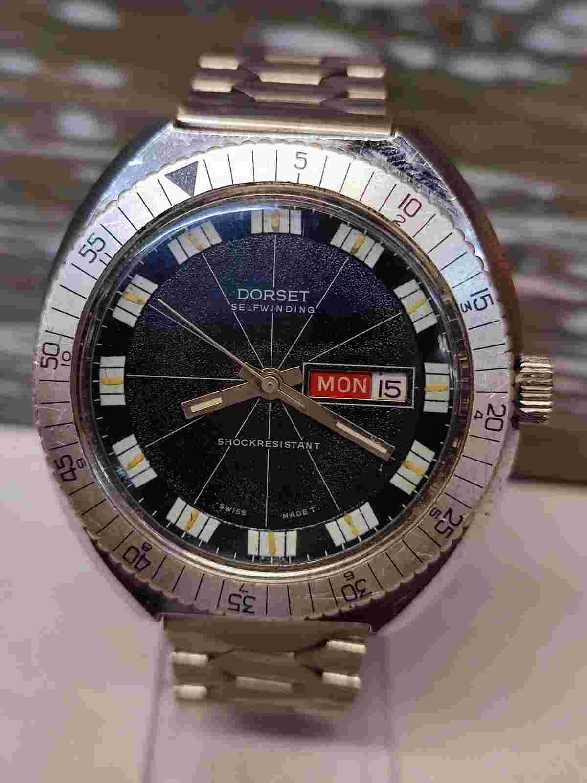 DORSET SELF WINDING AUTOMATIC BLACK DIAL SWISS MEN'S FULL WORKING VINTAGE WATCH