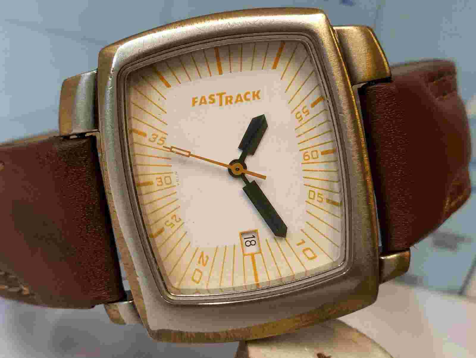 FASTRACK QUARTZ WHITE DIAL 1242SAA INDIA MEN'S FULLY WORKING CONDITION VTG.