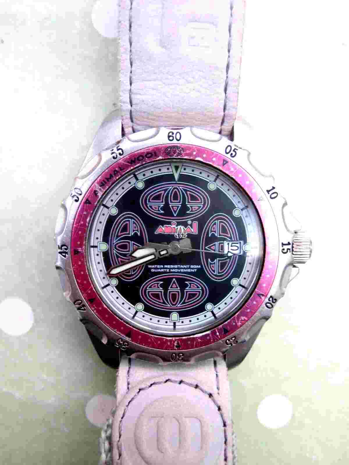 ANIMAL W001 WATCH 1990's IN A BOX ALSO SELLING QUIKSILVER , RIP CURL WATCHES
