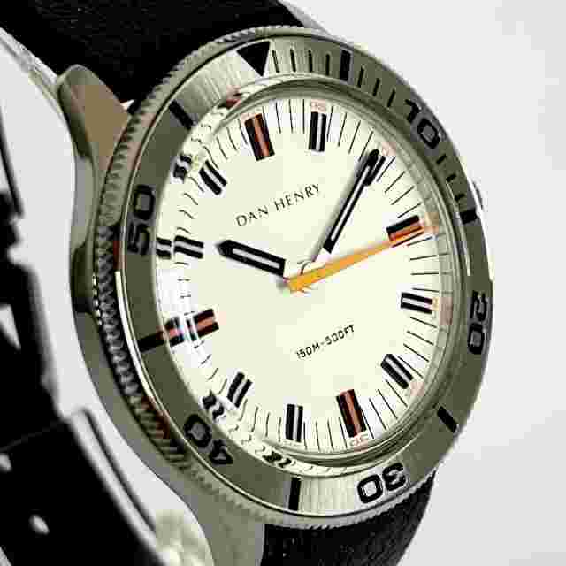 DAN HENRY Watch Men's 1975 Skin Diver 37mm Quartz Water Resistant Rotating Bezel