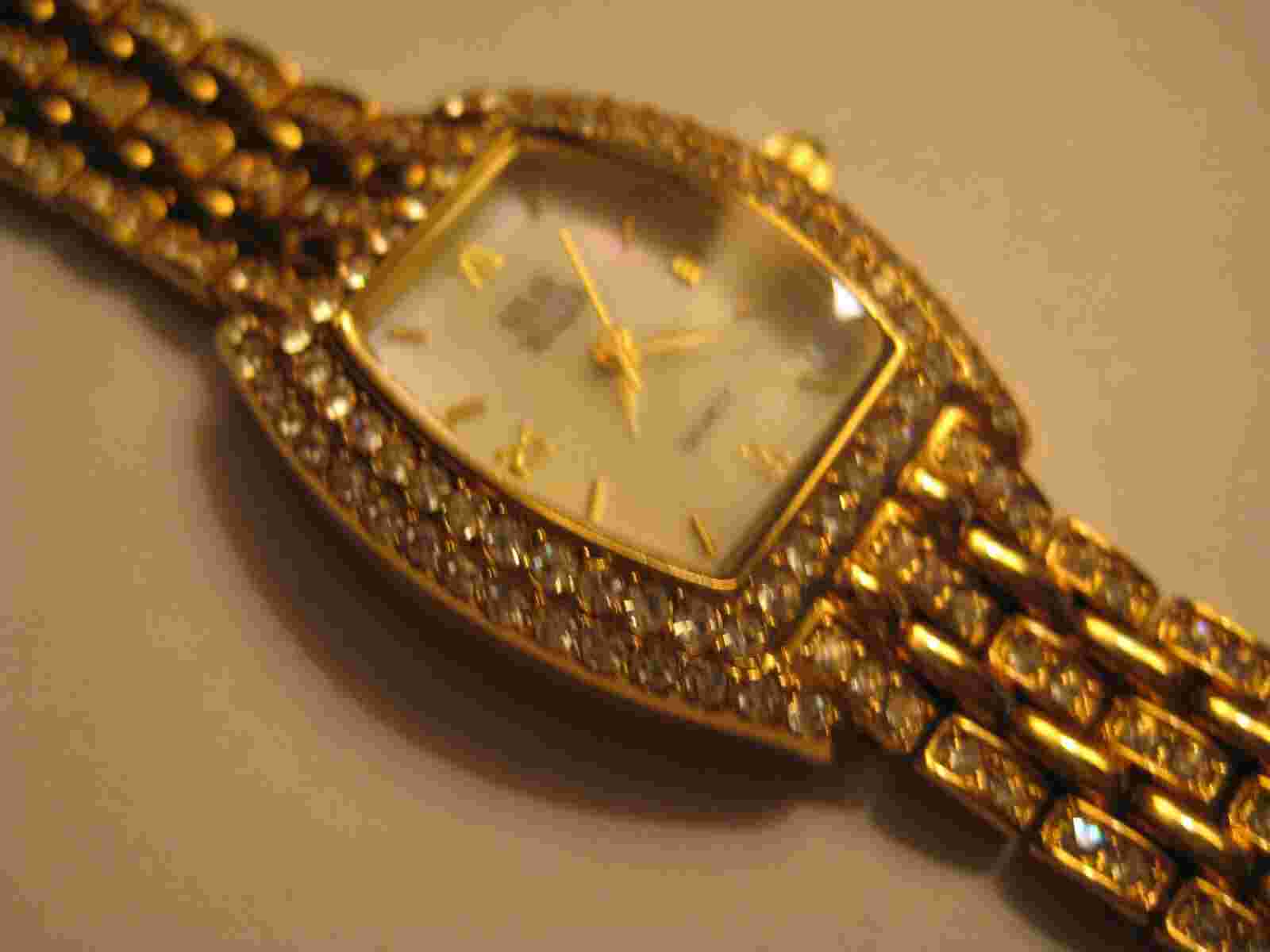 NOLAN MILLER GLAMOUR COLLECTION LADIES BRACELET WATCH  EXCELLENT W/ NEW BATTERY