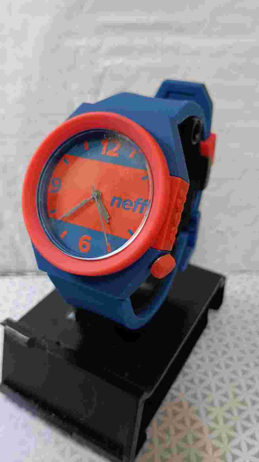 NEFF STRIPE Unisex Sport Watch Silicone Resin Quartz 42 mm