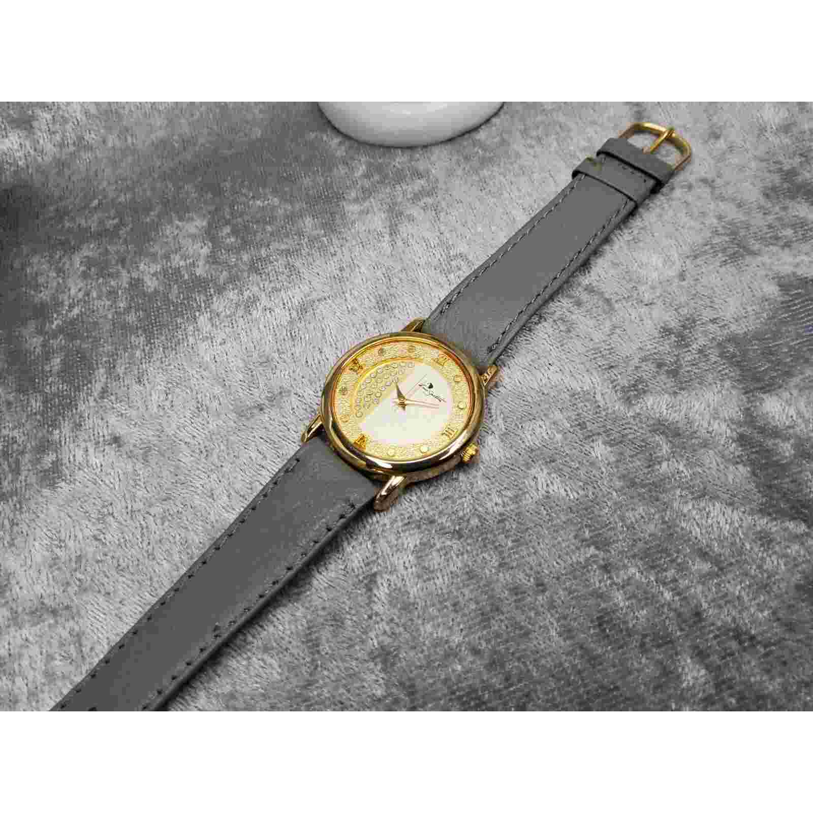 vintage luis santini gold tone rhinestone roman numeral leather band watch
