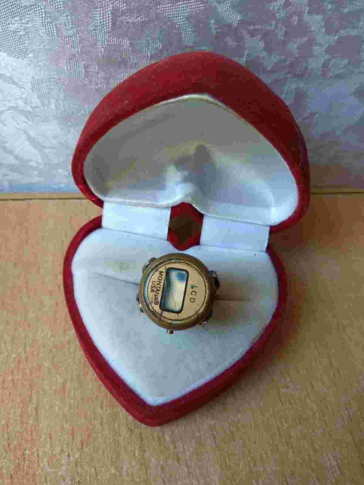 RARE Vintage old retro Watch Montana USA LCD Collectible Quartz
