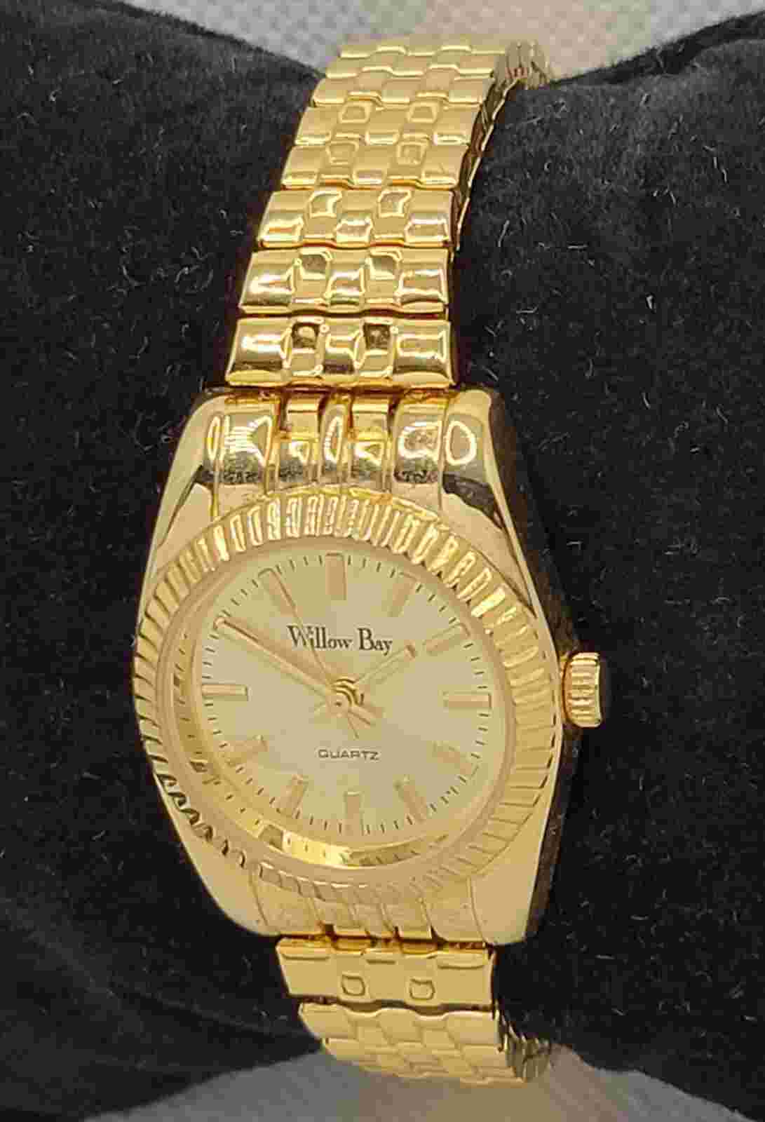 Ladies Willow Bay Round Fluted Gold Tone Dial Expansion Bracelet Analog Watch K7
