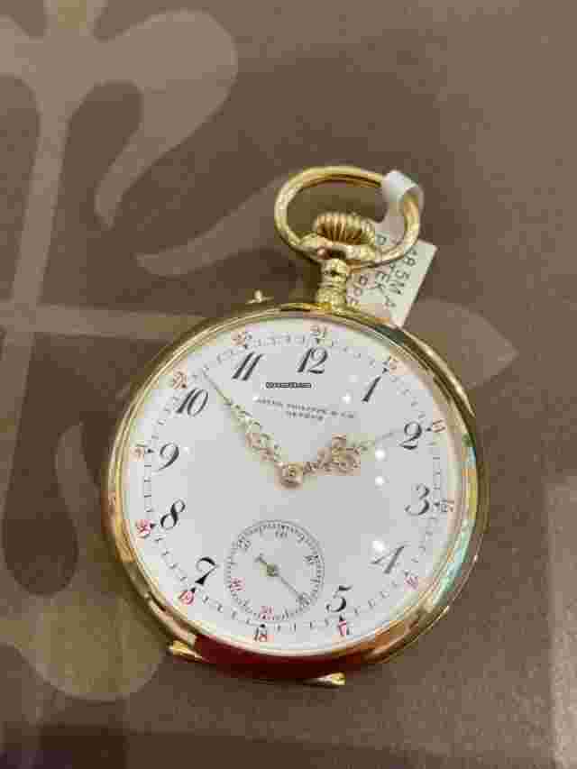 Patek Philippe Vintage & Cie Vintage Louis XV Hunter Cased Keyless Pocket Watch