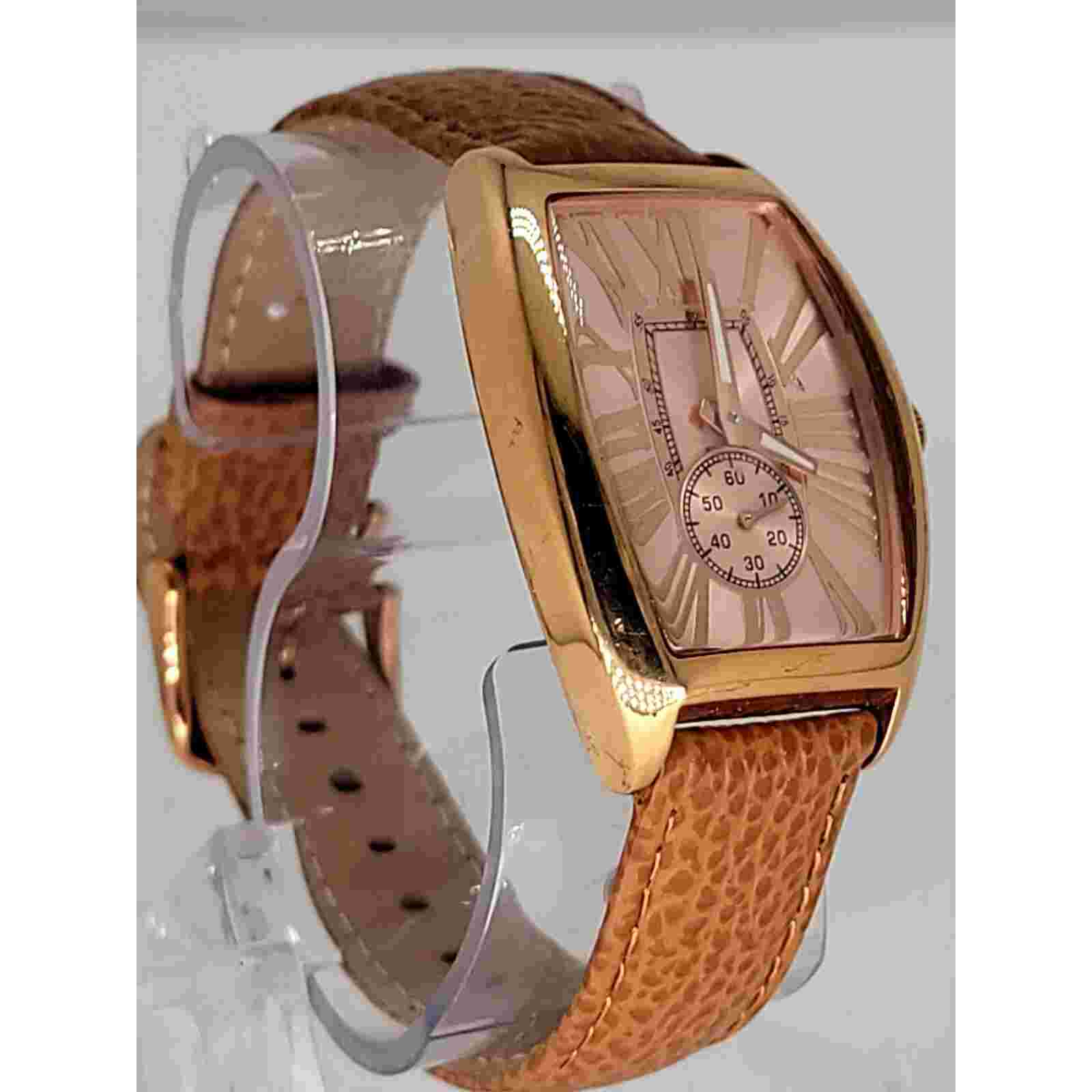 Elegant Rose Gold-Tone Watch with Roman Numerals and Leather Strap Bronzo Italia