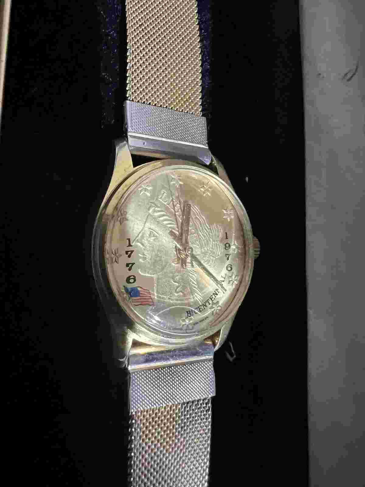 1976 Rouan Bicentennial Coin Mechanical Watch Mens Gold Tone Red Box Vintage
