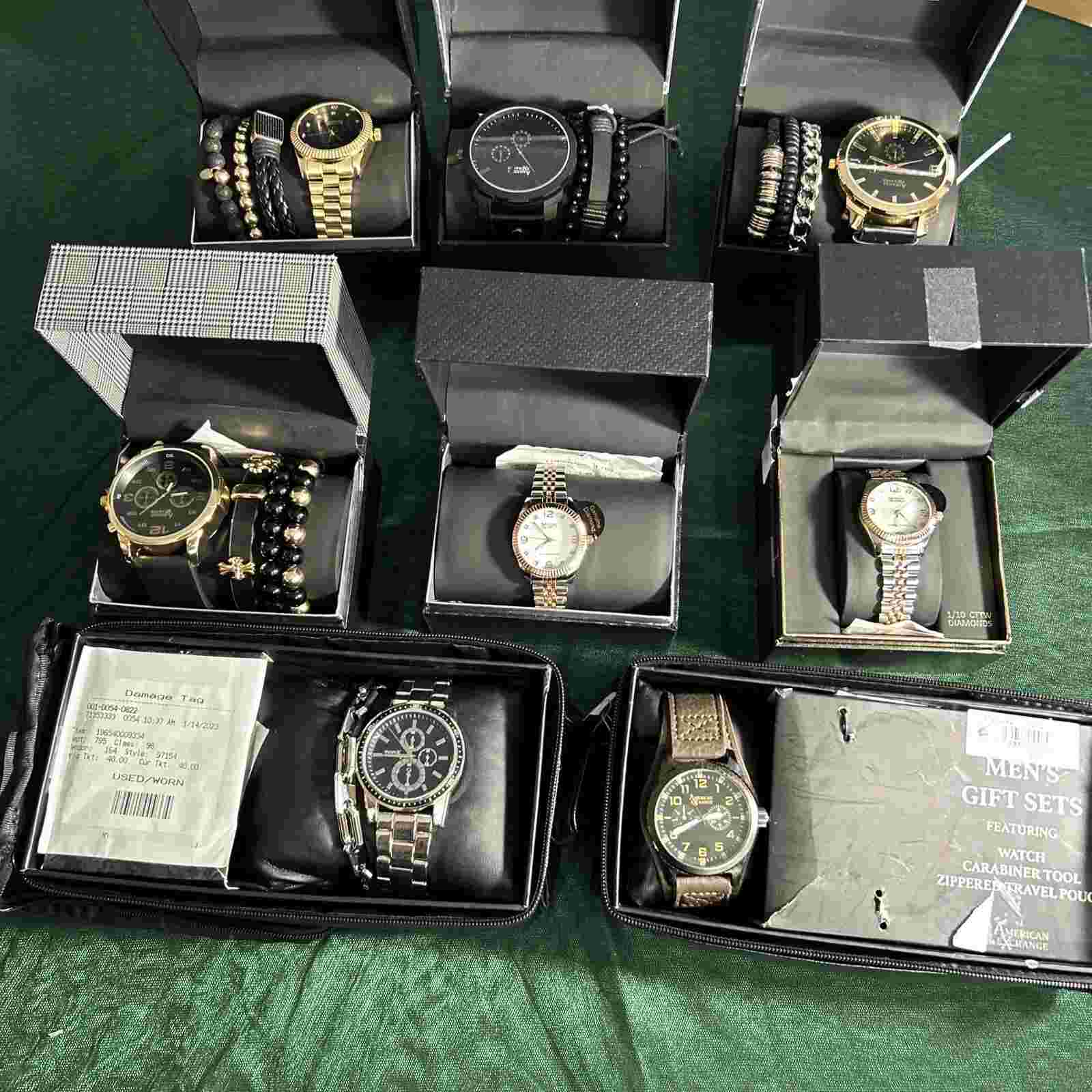 Men's Analog Quartz Watch And Holiday StackableGift Set And 2 Pc For Women’s 8pc