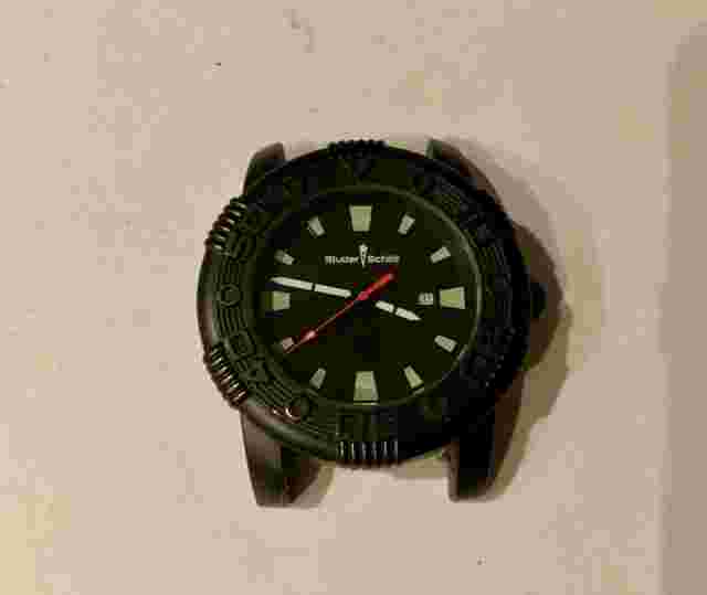 Studer Schild SAVAGE Mens Watch 15174 Date Luminous Hands AS IS