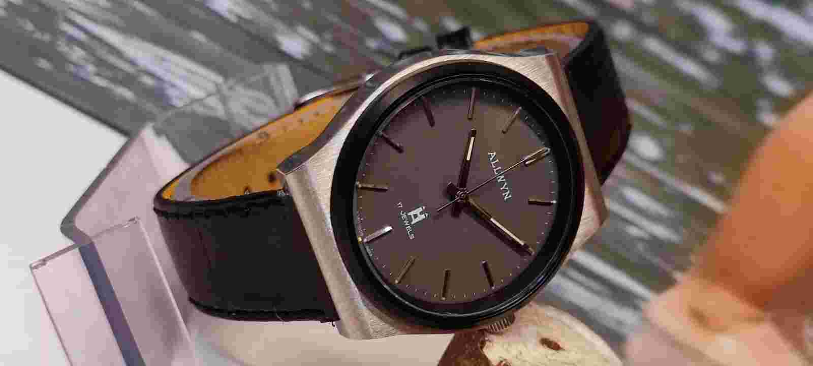 ALLWYN 17 JEWELS WINDING NOS GRAY DIAL Y380-6051 INDIA MEN'S FULL WORKING VTG.