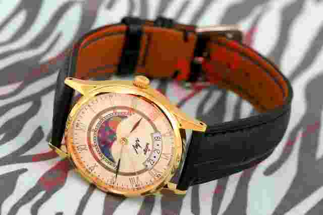 Vintage OLD stock watch Luch Луч Лунник Ex Rare Russian USSR Moon phase NOS!!