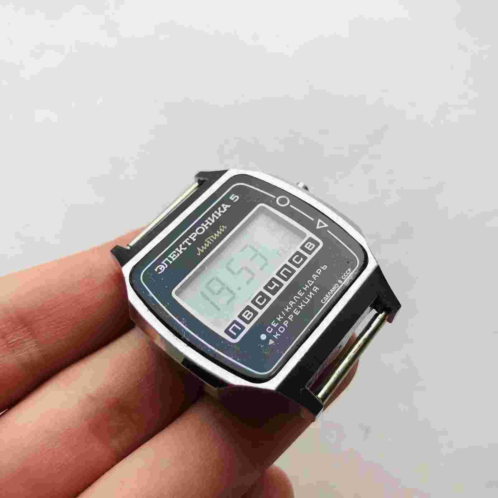 ELECTRONIKA 5 Lithium USSR Watch RARE Original Soviet Vintage Electronica LCD