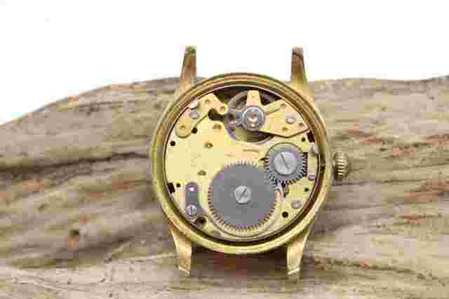 GENOVA 21 SWISS MEN'S WATCH 31.2mm 16.9mm LUG RUNS (F4B3)