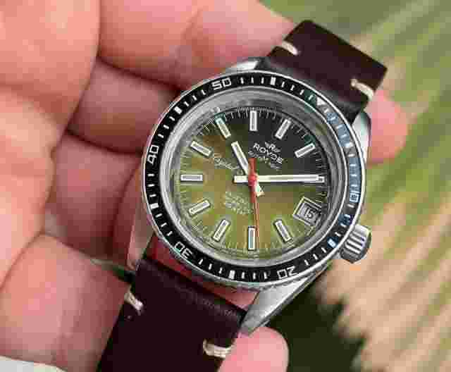 HODINKY ROYCE 11-431 AUTO MAGIC CRYSTAL S 25 JEWELS INCABLOC 20 ATM PR 34 MM