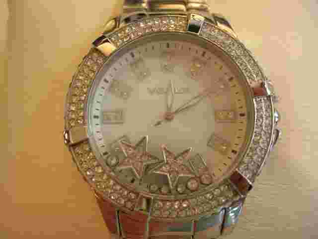 New Vogue Round Women Fashion Quartz Watch Stainless Steel "Happy Diamond" Style