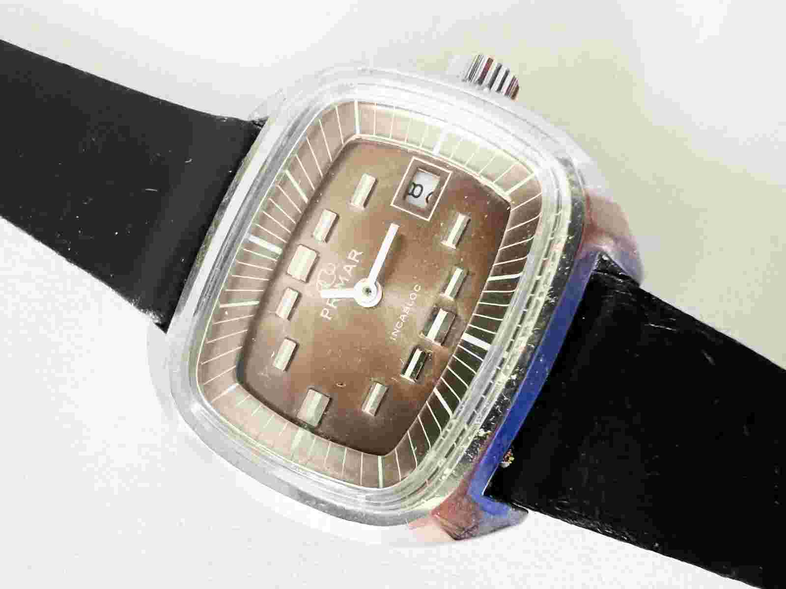 Monumental - Ladies Rectangle Watch Manual Mov. 17 Jewels - NOS - Swiss Made