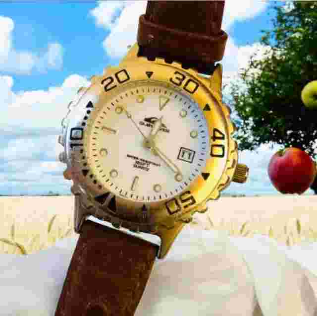 Quicksilver Japan Quartz Watch Stainless Steel Water Resistant Womens *As is