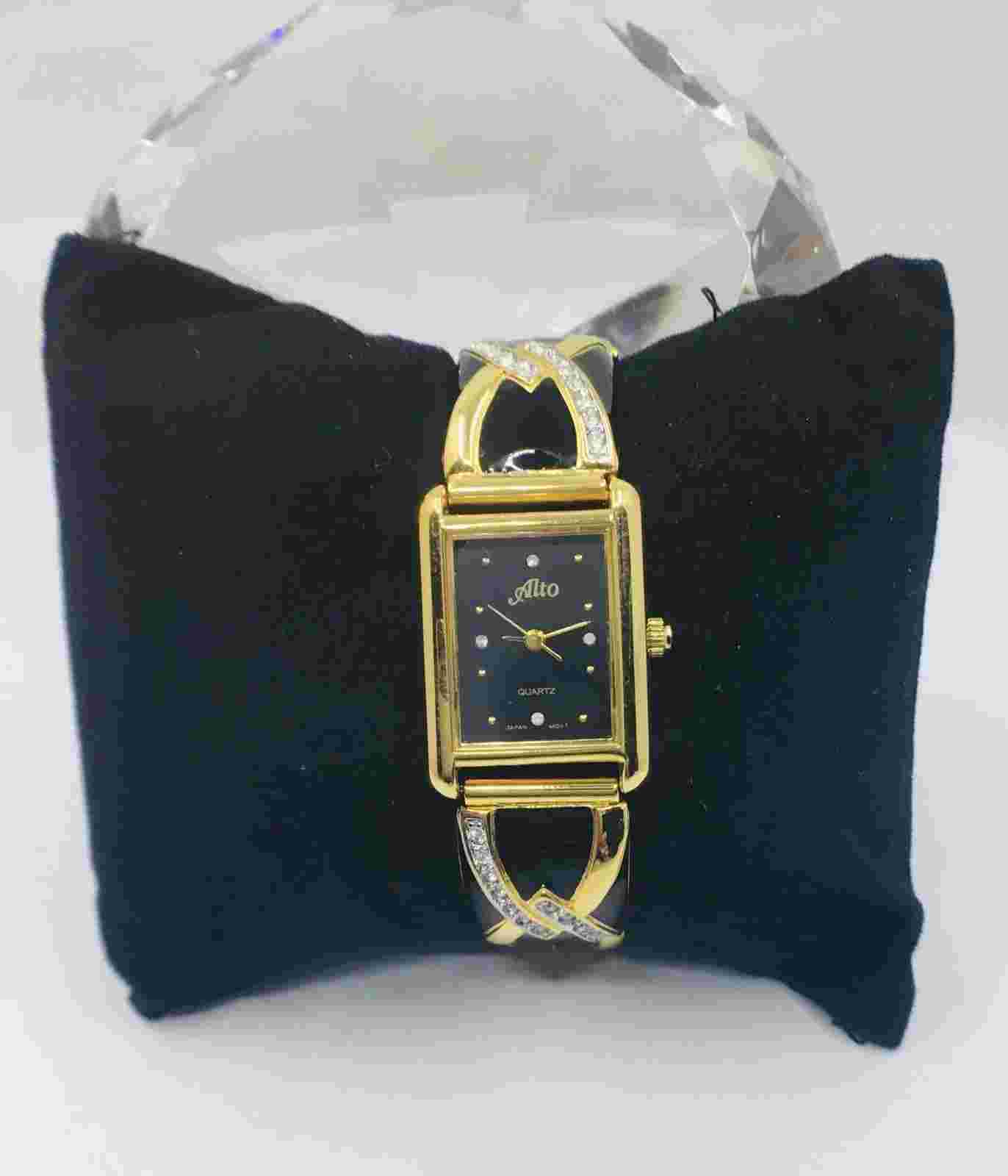 Vintage Alto Quartz Ladies Enameled Black Rhinestones Gold Tone Watch NO BATTERY