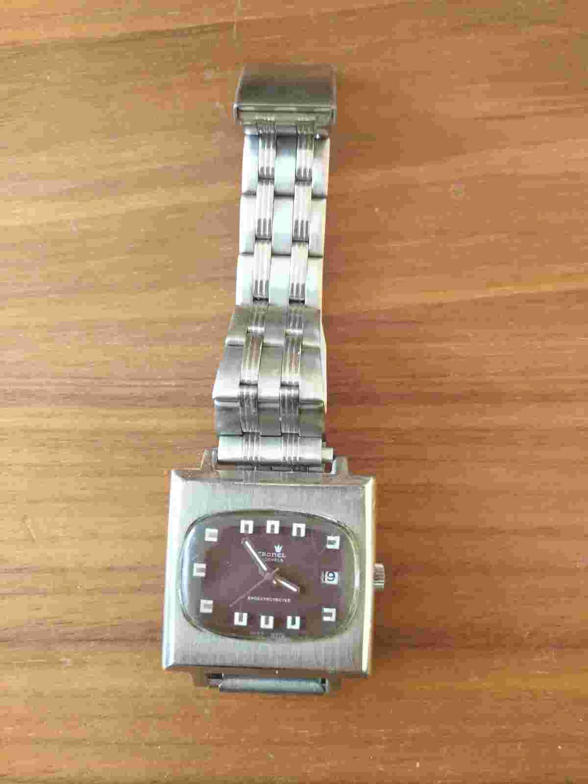 VINTAGE 1970'S CRONEL SWISS WATCH WORKS