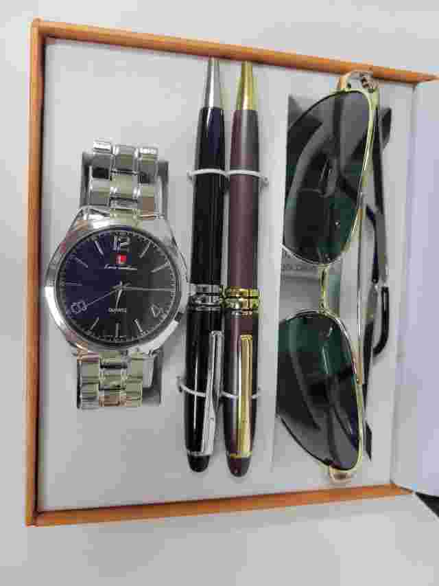 NEW Luis Cardini Stainless Steel Mens Quartz Watch w/2 pens and Sunglasses Set