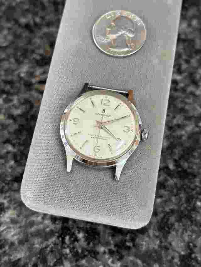 Vintage Sovereign Shock Protected Waterproof Stainless Steel Swiss Watch - Runs