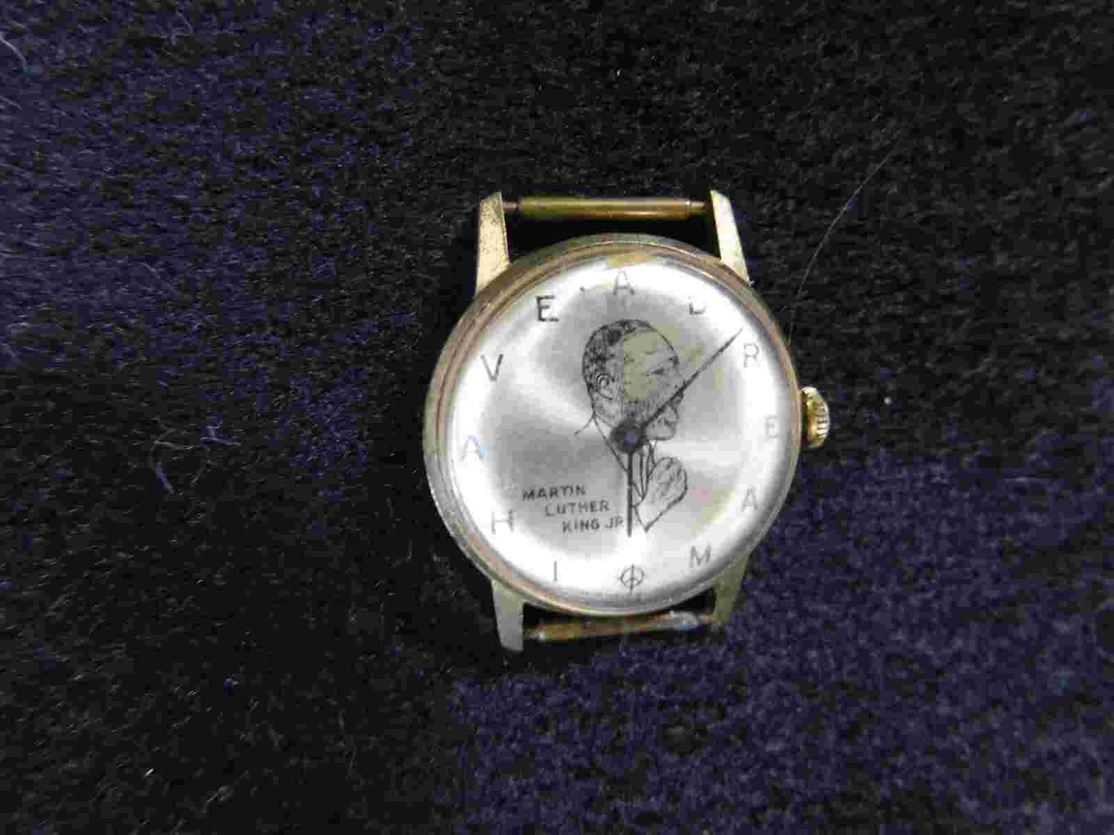 Vtg RARE Kent 17 jewel Martin Luther King wrist watch I have a dream & Portrait