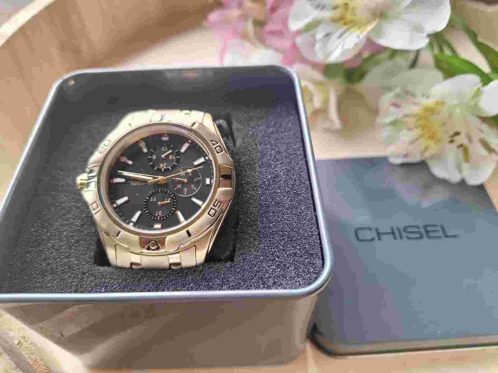 CHISEL Mens Watch Gold Tone With Box & Links Model 5829099 (Exc Cond)