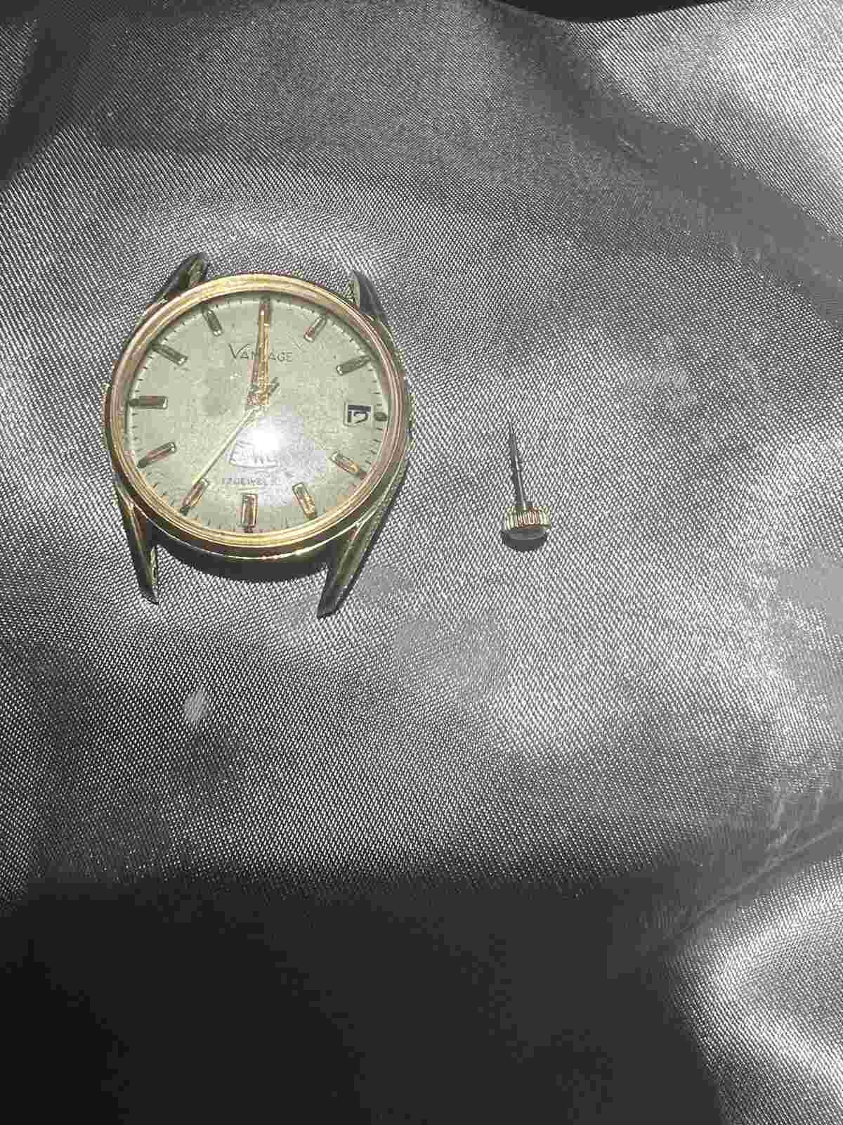 Vintage Vantage Men's Wristwatch 17 Jewels Watch  Works.