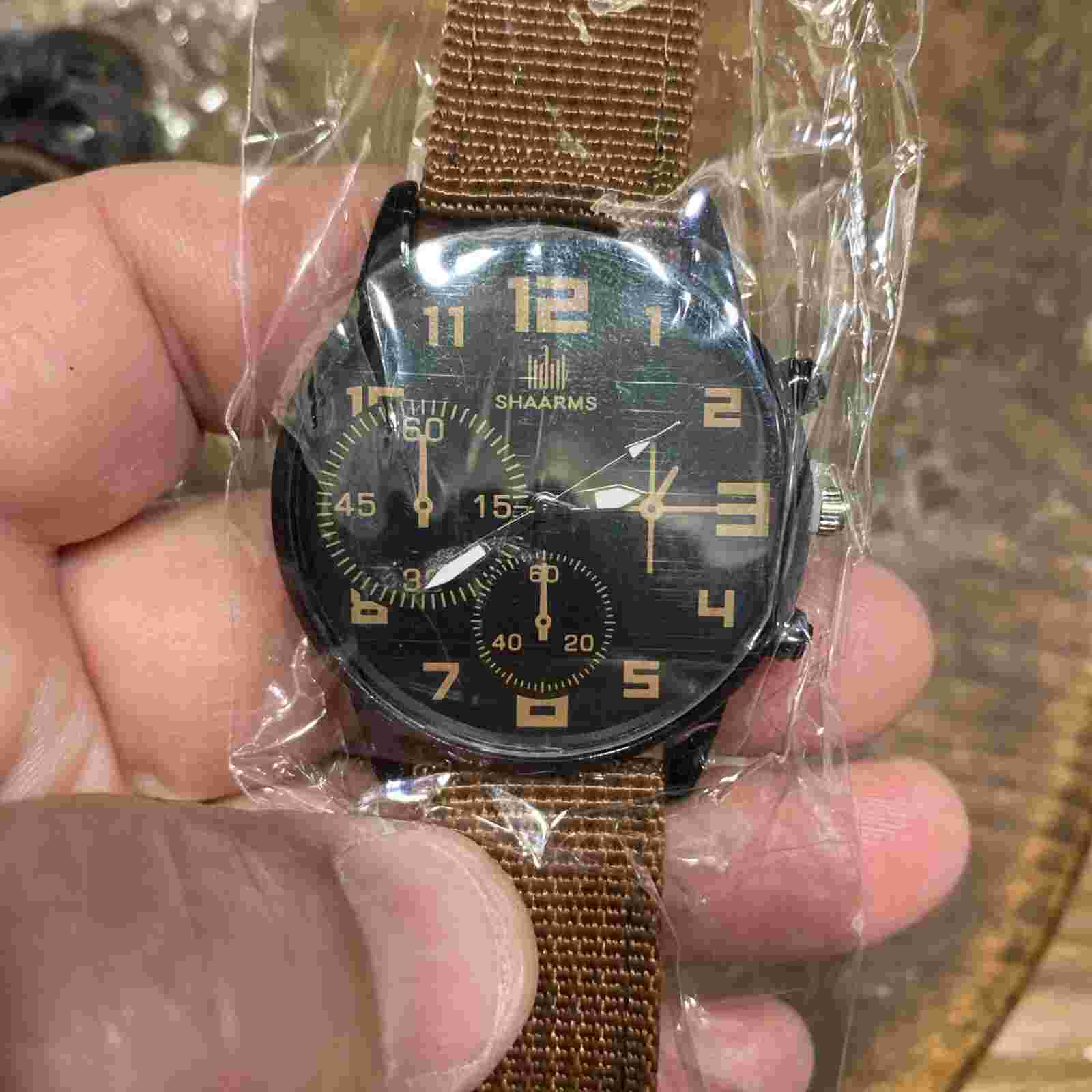 4pcs New Men’s Luxury  Kit, Shaarms Watch And More