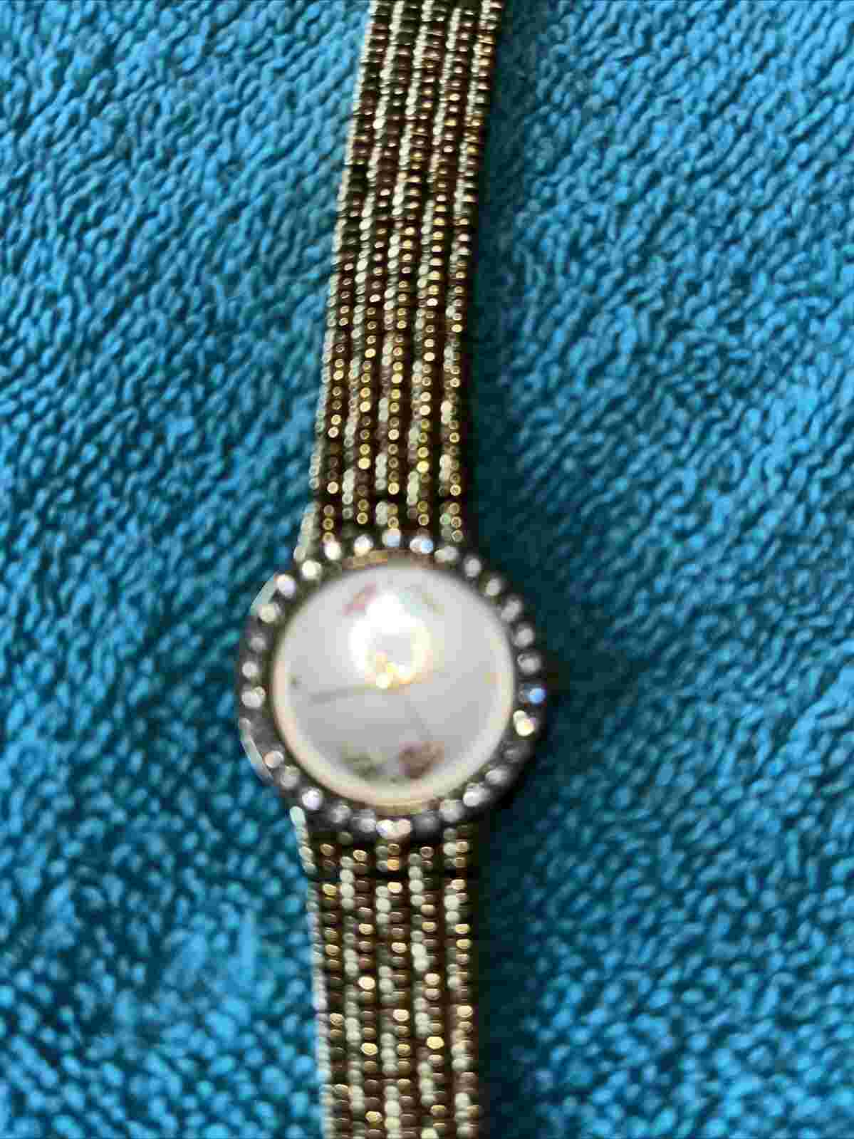 Black Hills Gold 12K Gold 4 Leaves Watch