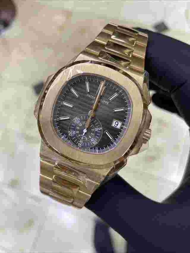 Patek Philippe Nautilus Men's Black Watch - 5980-1R-001