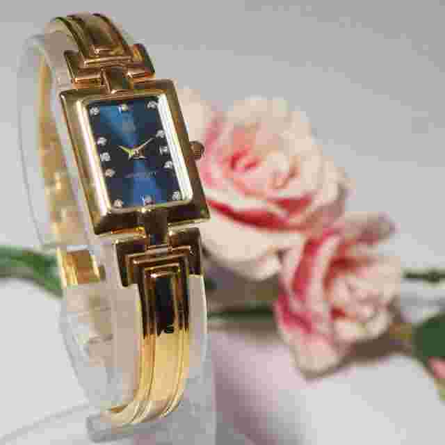 Givenchy Gold Navy Dial 12P Diamond Ladies Watch Givenchy,10272