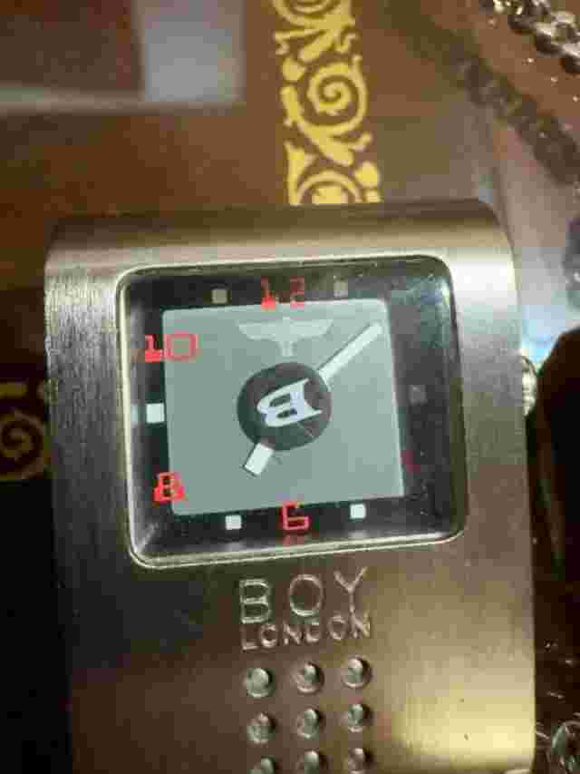 BOY London pocket watch leather case works perfectly NEW Battery