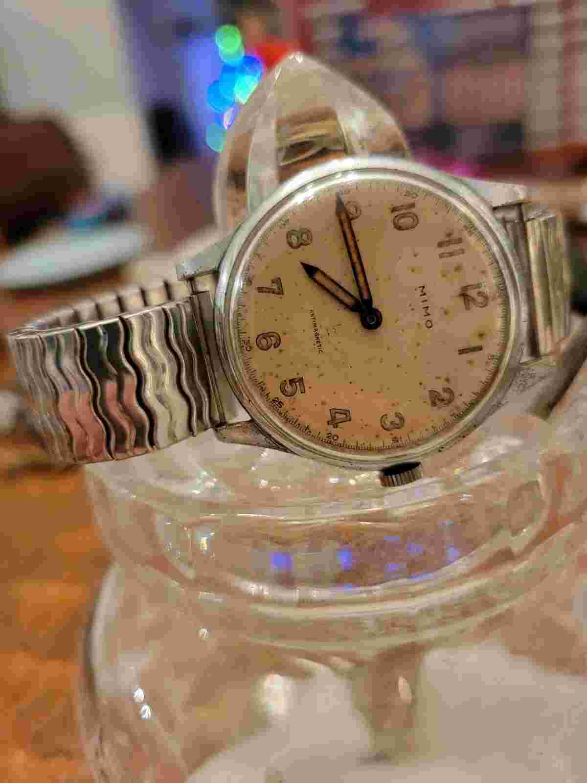 ANTIQUE VINTAGE MIMO BRAND SUISSE MENS WATCH WINDS AND TICKS