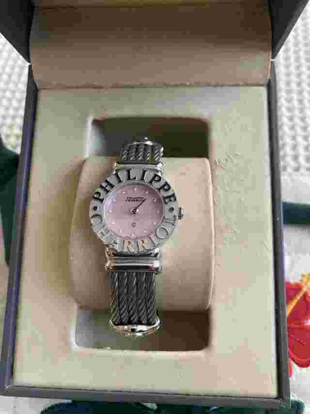 Philippe Charriol Analog Quartz Women Saint-Tropez Pink Shell Watch Diamond 12 V