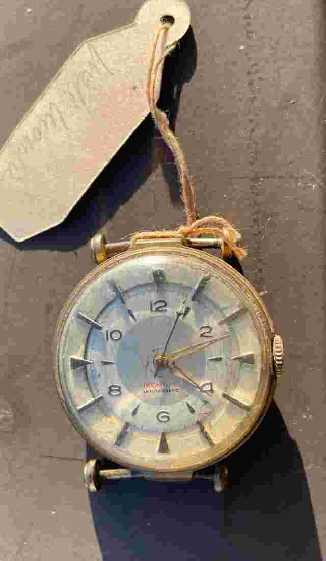 Vintage Accro Incabloc Watch Antimagnetic