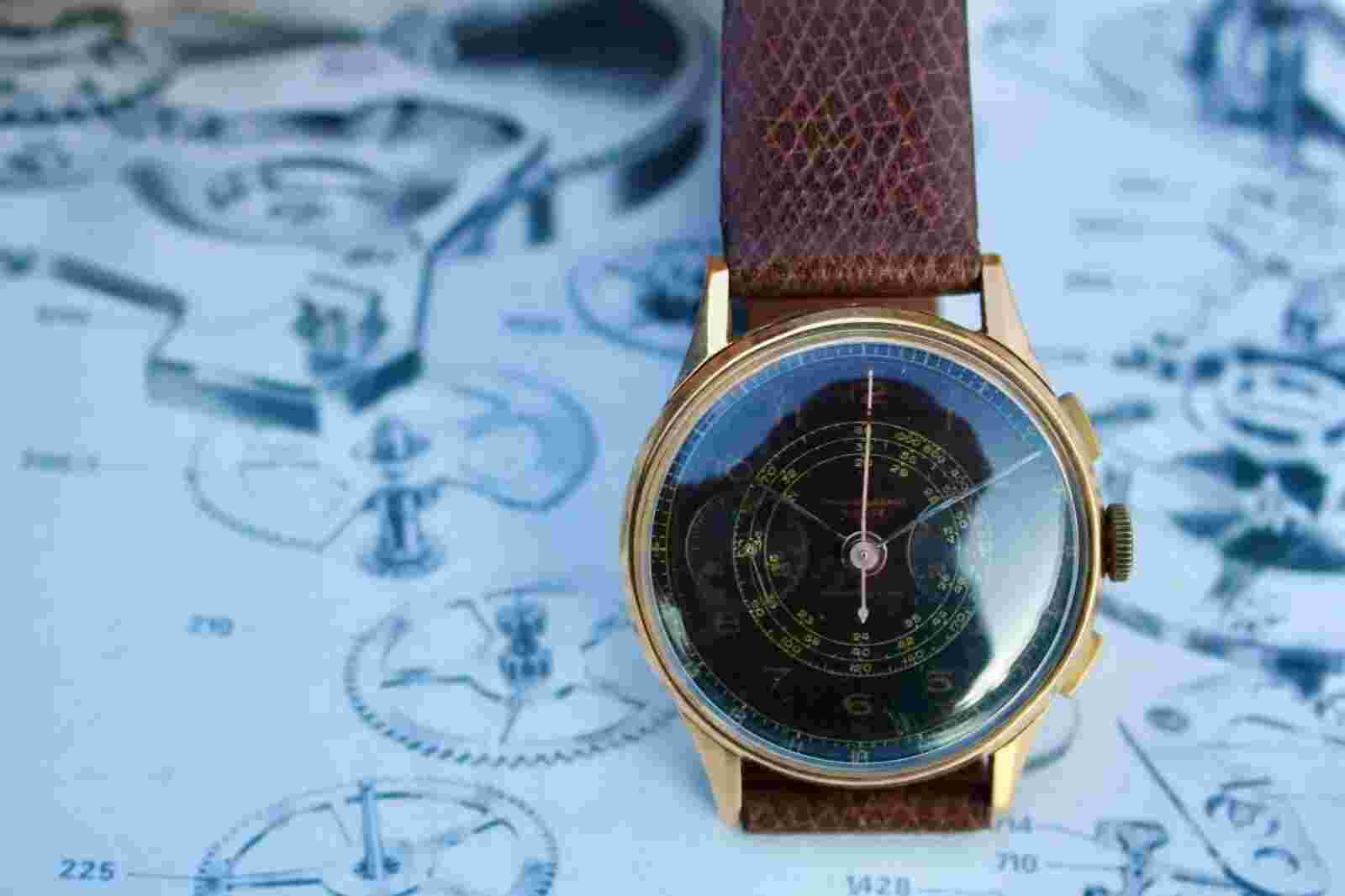 1940 VINTAGE CHRONOGRAPHE SUISSE 18K SOLID GOLD WATCH SCARCE BLACK SECTOR DIAL