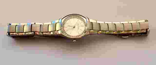 Skagen Denmark Ladies   Quartz Watch,    Secs. Hand,  Bund Strap 18,5 Cm. V.G.C.