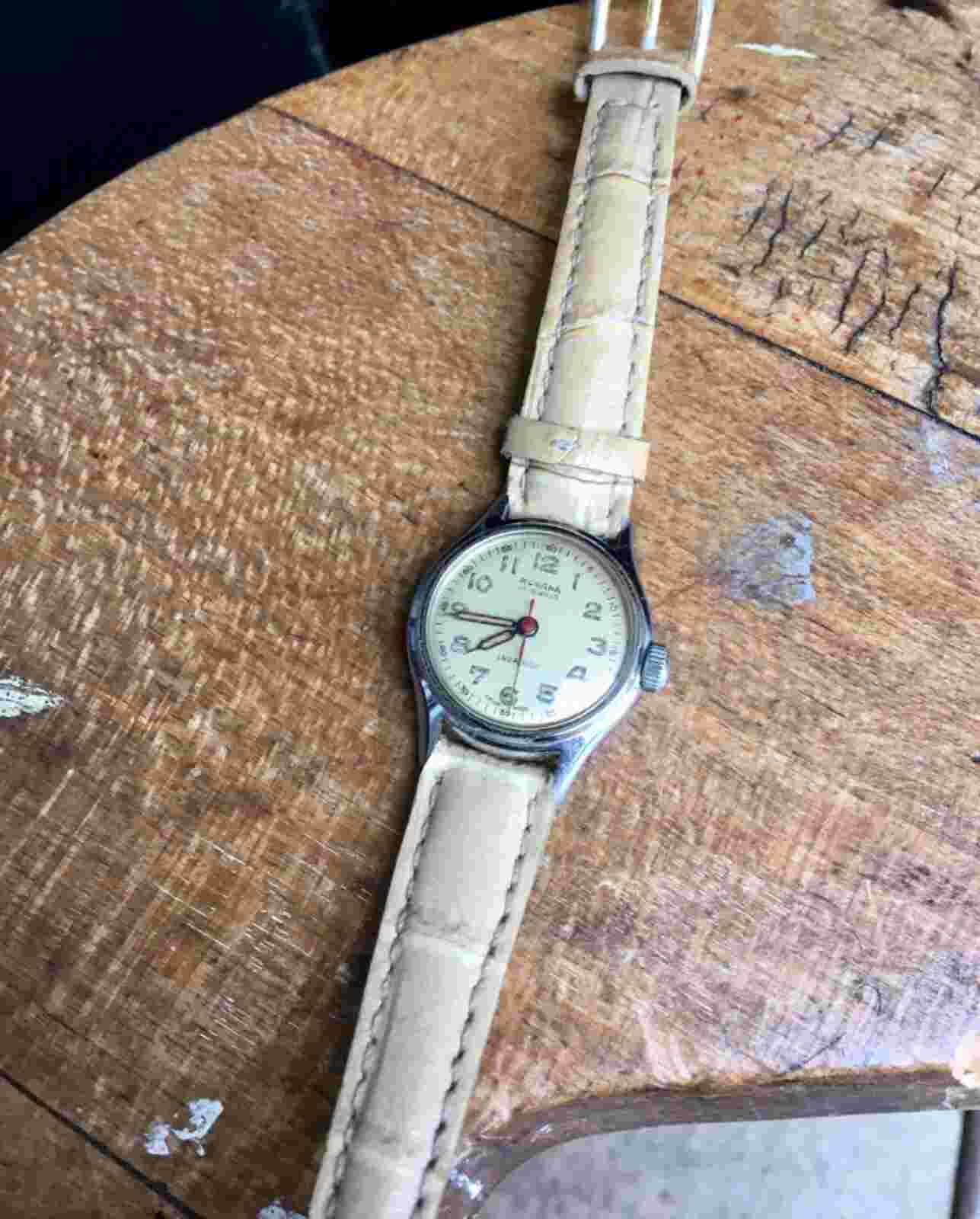 Vintage 'Rodana' Silver Tone Ladies Cocktail Watch - Mechanical / wind up