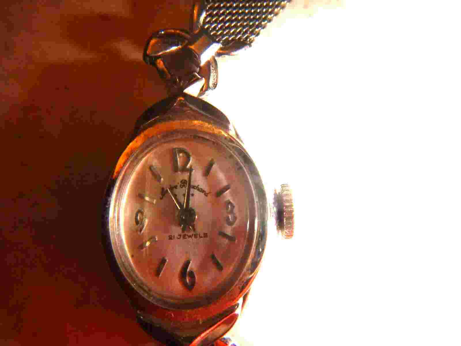 WRISTWATCH Bouchard Swiss 14 K 21 Jewels