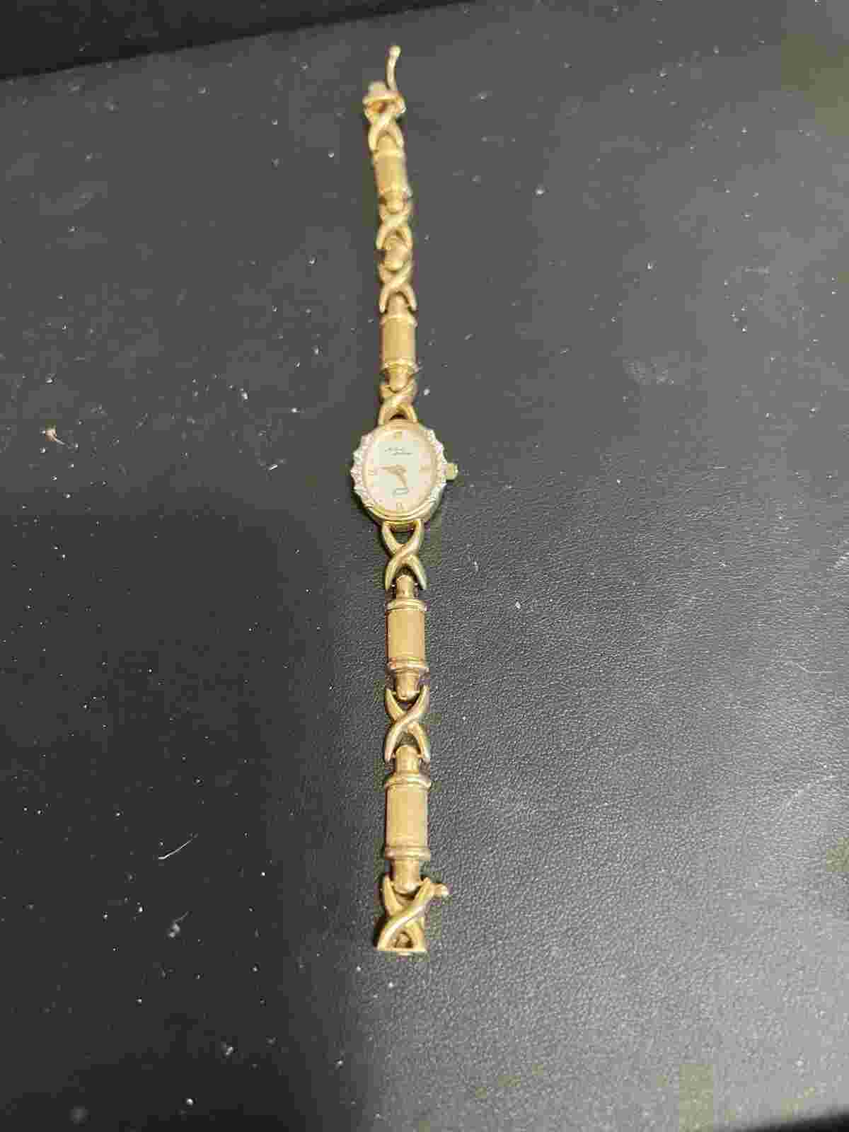 Michael Anthony 6.5” Watch Women 14K YG Mother Pearl Dia Dial VG 11.2g Not Scrap