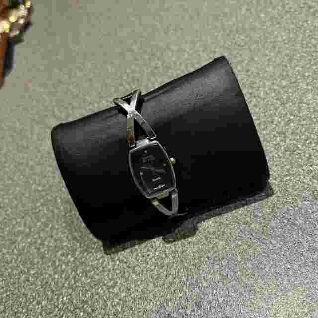 Montres De Fleur Ladies Watch