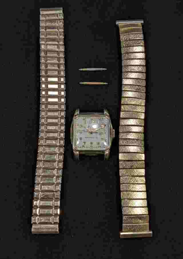 Hallmark 17 Jewel Mechanical Wristwatch ~ 10k R.G Bezel w/ Two 1/20 10k GF Bands